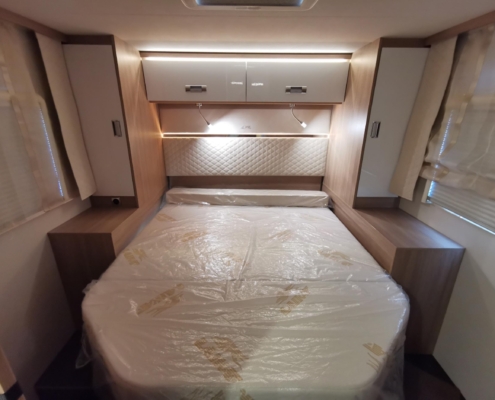 The-Flying-Fish-Company-Camper Laika Kosmo 912-3
