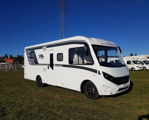 The-Flying-Fish-Company-Camper Laika Kosmo 912-4