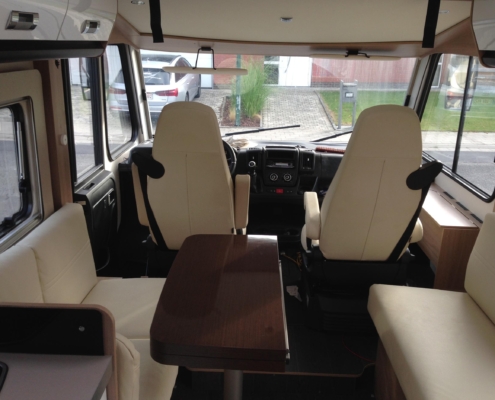 The-Flying-Fish-Company-Camper Laika Kosmo 912-7